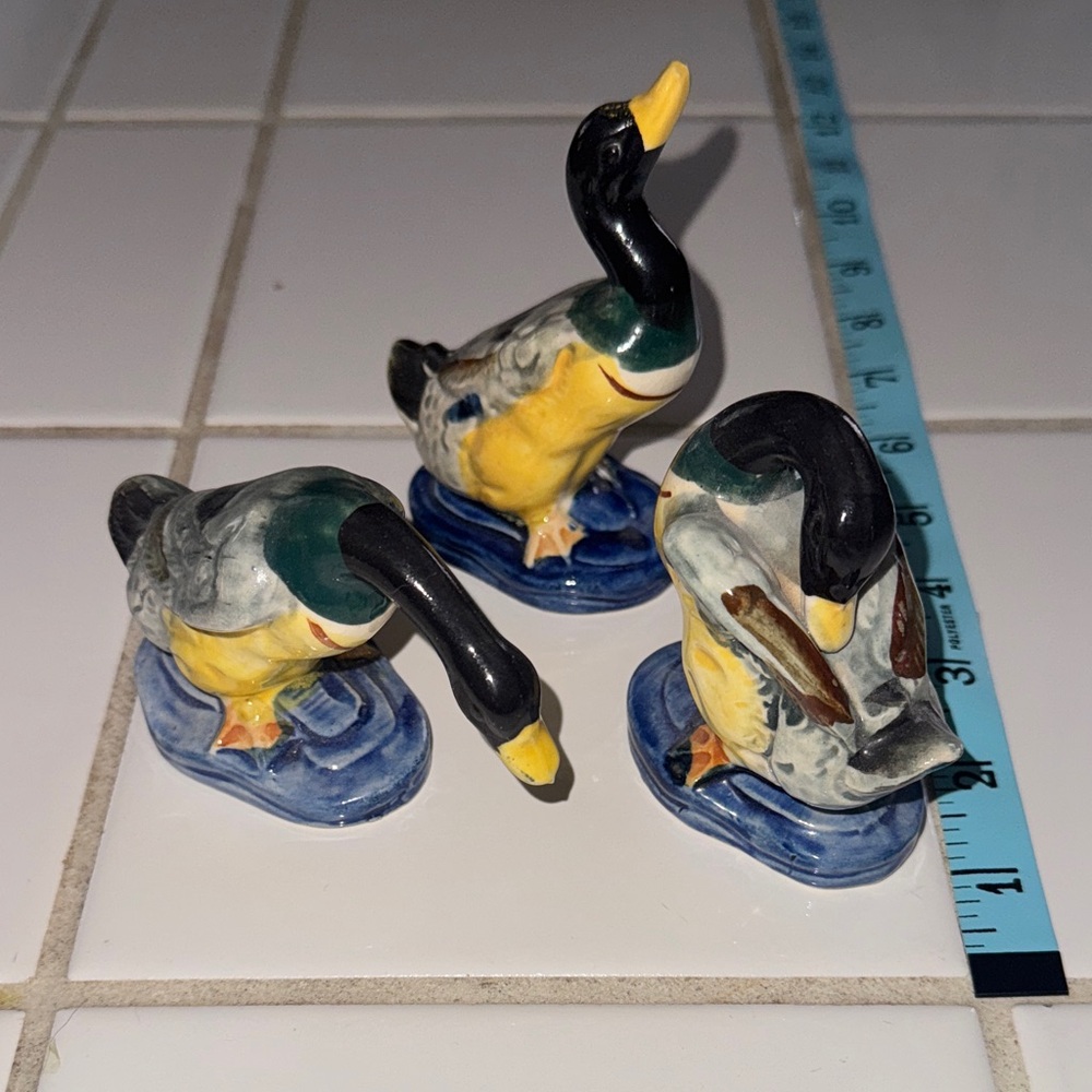 Occupied Japan Duck Figurines Set - Yellow, Green, and Blue 🐈‍⬛ set of three